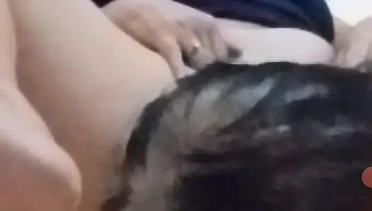Güzel karımın deliği fışkırtıyor