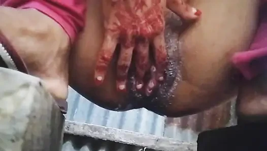 Bangladeşli sevimli köy kızı terli göğüsler ve sıkı chut ki chuda chudi. Bangla Dhaka xxx kız viral video.