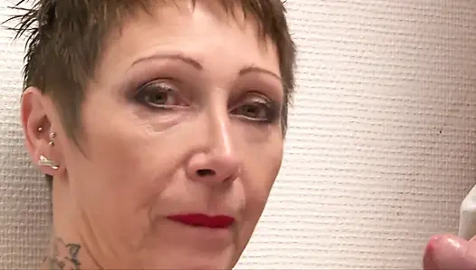 Sıska genç erkek avcısı yarağımı yutuyor 6028 1