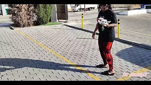 Dr pussy2 - yetenekli sahte ajan bilinmeyen zenciyi yakalıyor ve tüm sikişi kaydetmeyi kabul etti