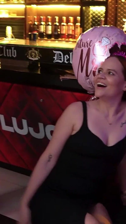 Martix düğün bölüm ii - Mariana bekarlığa veda partisinde bir striptizciyle sikişiyor | Klip 2