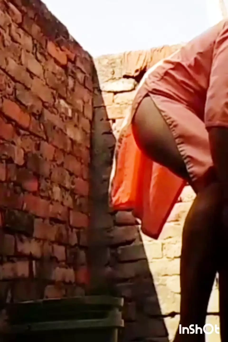 Hot desi teen sexy schoolgirl bathing.  She is taking a bath while massaging her breasts vigorously.  I am