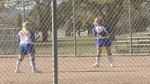 Starla sterlin ve kimber dantel ve kylee reese – lezbiyenler