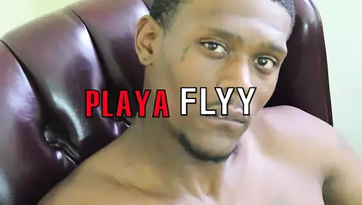 Playa flyy okşayarak onun büyük çük