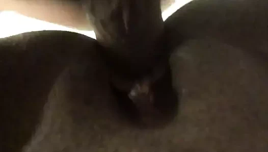 Edepsiz sürtük fışkırtıyor