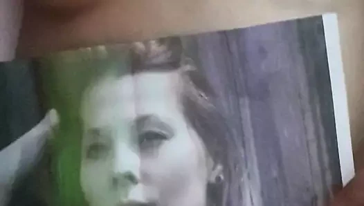 Alman sürtük horoz ile masturbasyon yapmak resim yapar