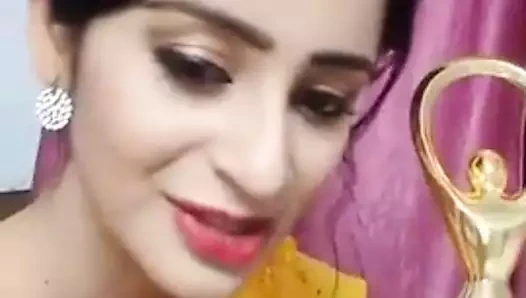 Seksi kız slefies yapıyor 27.mp4