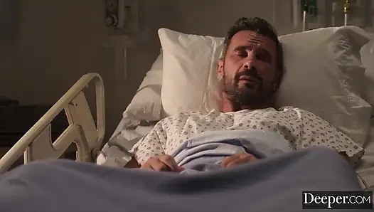 Derin. Yaramaz hemşire Kenzie bir hastayla