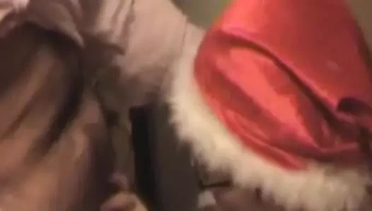 Azgın Fransız karı koca Noel'de sikişiyor