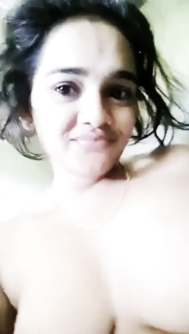 Srilankan Tamil 18 yaşındaki kız