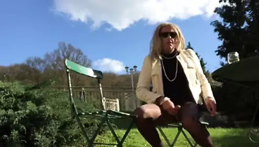 trav cd tv ts sissy collants pantyhose exib a la campagne