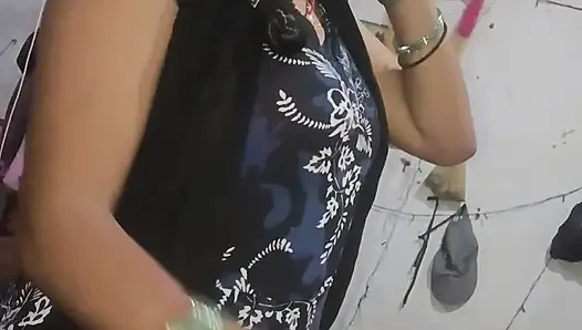 Hintli kız arkadaşla mastürbasyon