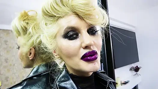 Tedavi edildin mi? ( külotlu çorap bağımlılığı)