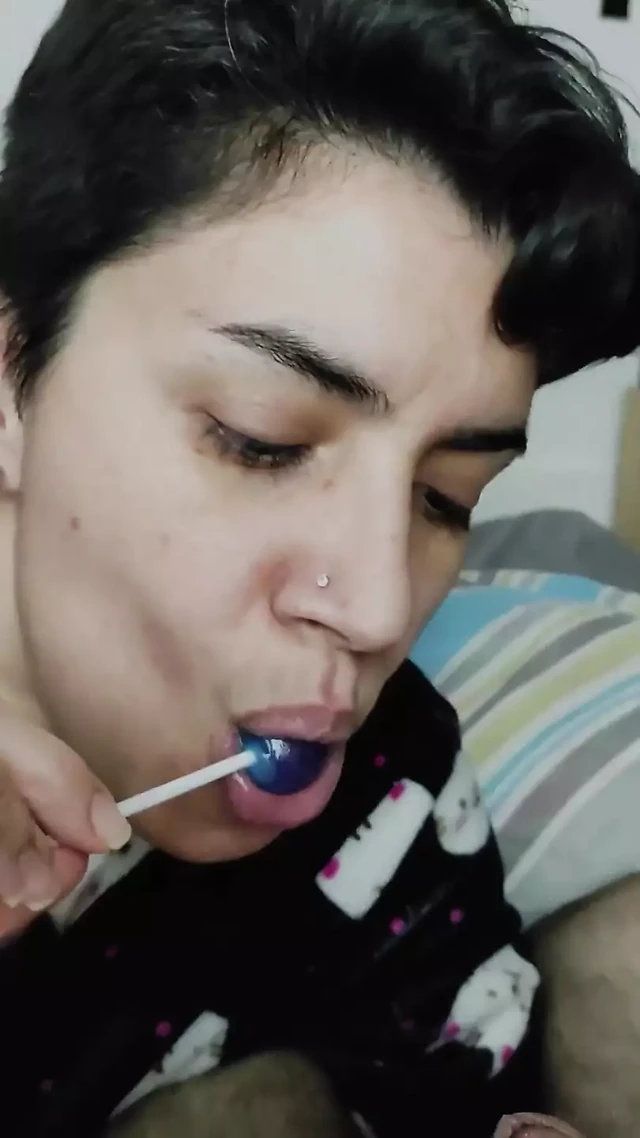 Blue Lolipop oral seks