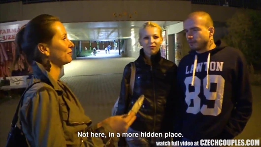 Güzel Çek çifti gf değişimi için para alır