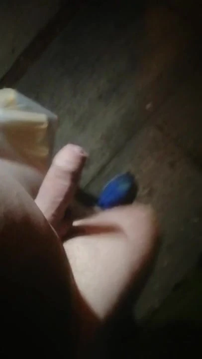 Вынимаю помойку голой