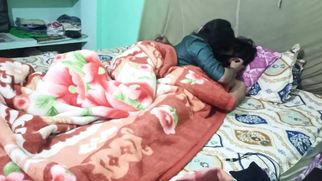 Brother-in-law quenched the thirst of Bengali sister-in-law's hot