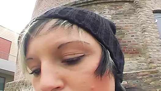 Vahşi bir Alman bayan seviyor Mastürbasyon sonra bir yürüyüş