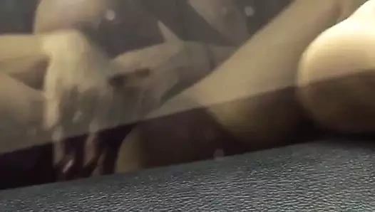 Ioana Mastürbasyon içinde ona araba