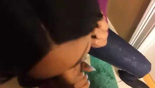 siyah kaltak alıcı Cum içinde banyo