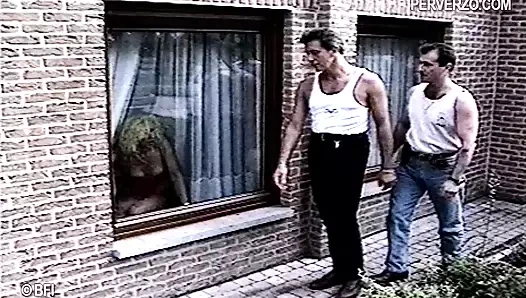 Siyah ateşli kız partnerini domine ediyor - dvd