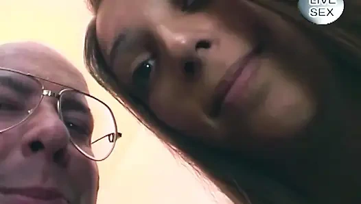 Genişleyen anal rosebud damlayan kalın döl taşması