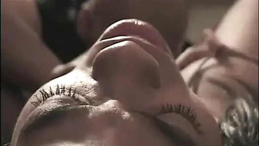 Siyah aşk, amcık yalama amcık sikişi