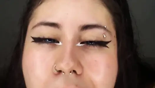 Linda Dherlydoll için finişler derlemesi