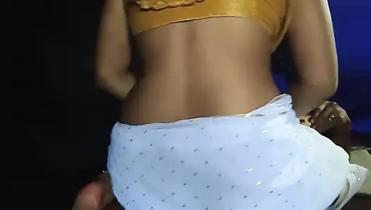 Üzerime otururken onu siktim