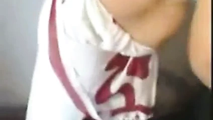 Hizmetçi seks ve banyodan sonra hazırlanıyor