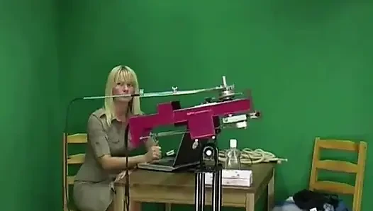 Daria şaplak makinesi - göğüs kırbaçlama