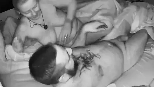 Azgındı, bu yüzden bana cum.in yardım ettim