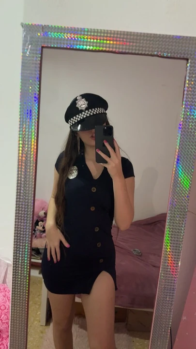 Горячая полицейская