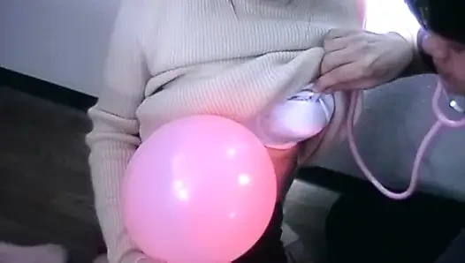 Japon kız yerde seviyor