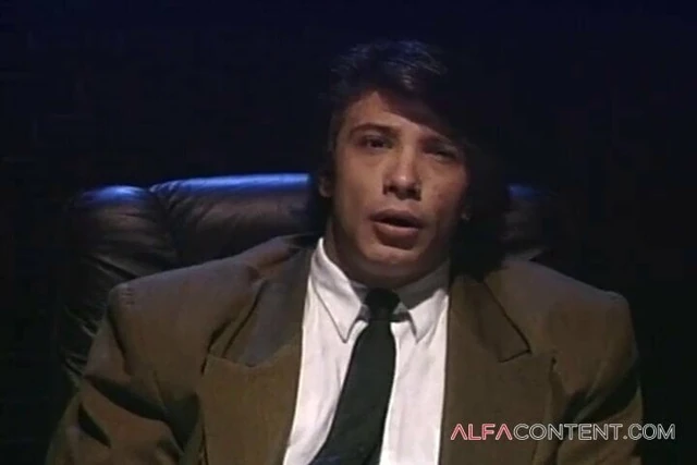 Seksi bir hukuk memurunu sert bir şekilde doldurdum