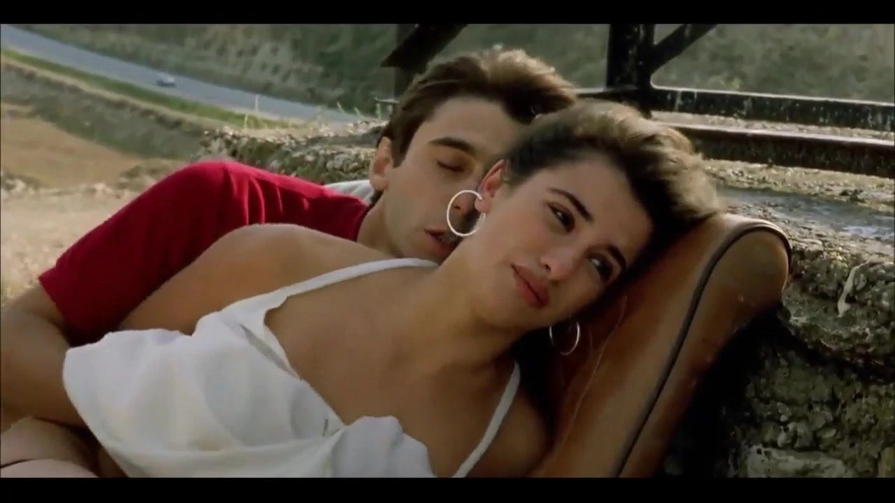 Full Scene: Penelope Cruz Nipples Sucked Hard Jamon Jamon Blowjob Porn (4K Ultra) - California Special