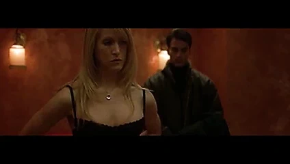 8mm 2'de Lori heuring