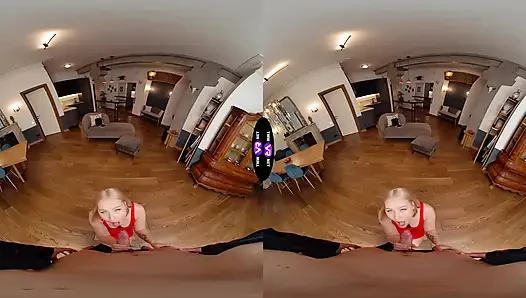Sara Bork kirayı ağzıyla ödüyor ve yüzüne boşaltıyor - teenmegaworld