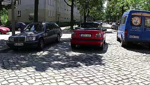 Alman sürücü sadece sürtük otostopçuları alır