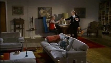 Uden en travesti lezbiyen sahnesi