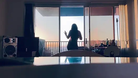 Barbiie bir uyandırma ve pişirmenin hayalini kuruyor