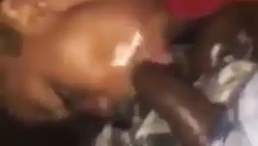 Bajan siyah kız özensiz kafaları