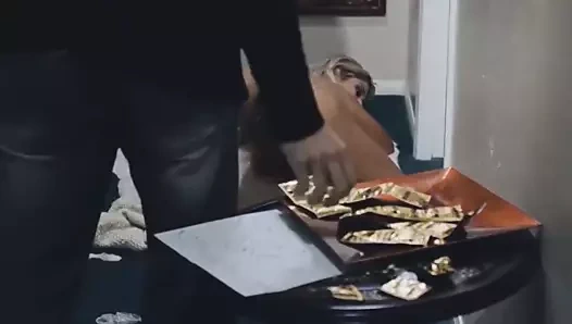 Seks bebek bulundu ve becerdin