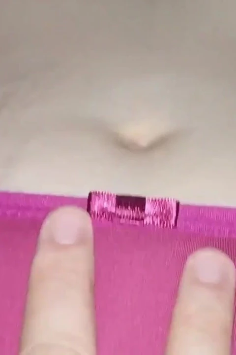 Amcığındaki parmaklar her zaman onu çıldırtıyor