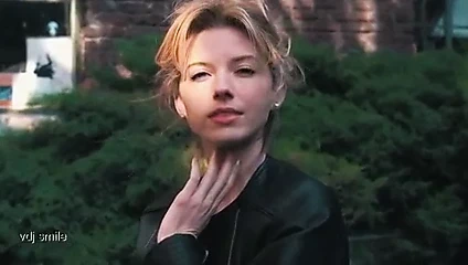 Kız arkadaşın sadece biliyorsa.