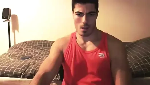 Hot str8 guy jerks off