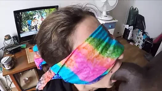 Sıska bir dopefiend için büyük siyah horoz