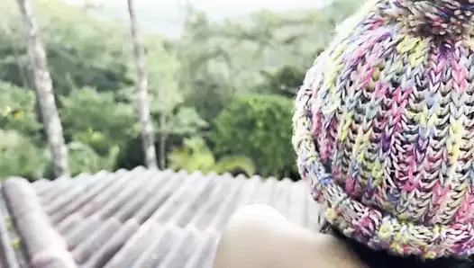 Kahrolası benim azgın üvey kardeşim içinde the balkon ile bir inanılmaz görünüm