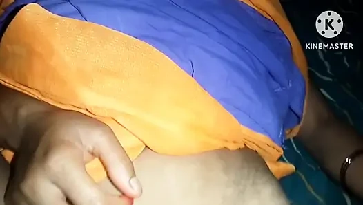 Yeni evli çiftler tam video yatak odasında sikişiyor
