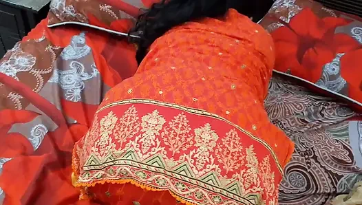 Ben ayrılırken teyzem beni durdurdu ve "Neden bu kadar çabuk gidiyorsun?" dedi.